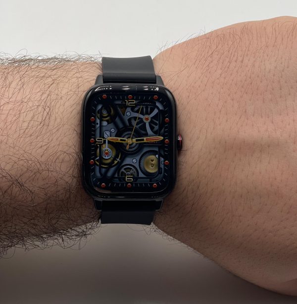 H20 Smartwatch Made In Dubai